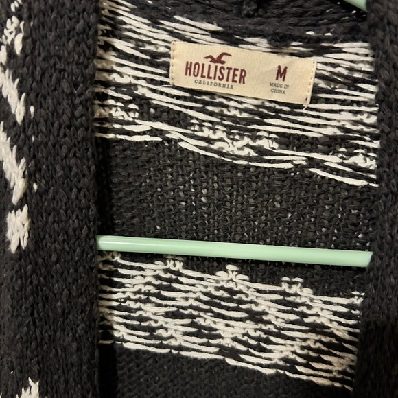 Hollister Cardigan Sweater - Picture 3 of 6